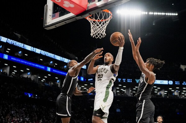 Pull giannis hot sale antetokounmpo